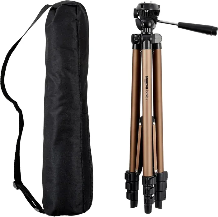 Amazon Basics 50-Inch Lightweight Aluminium Tripod with Bag